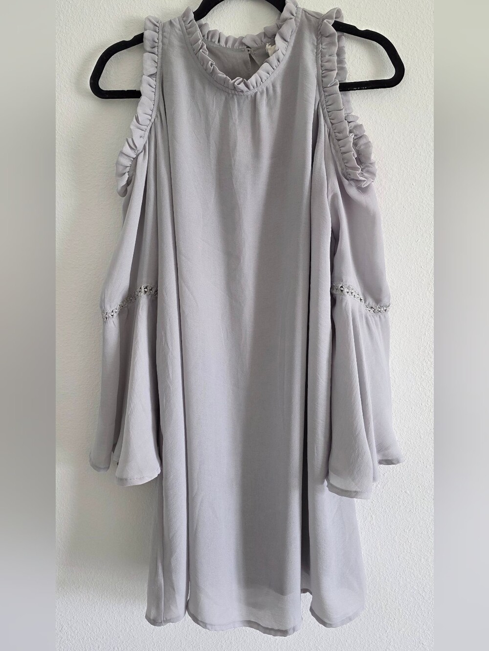 PPLA Light Gray Ruffle Cold-Shoulder Tunic - Picture 12 of 14